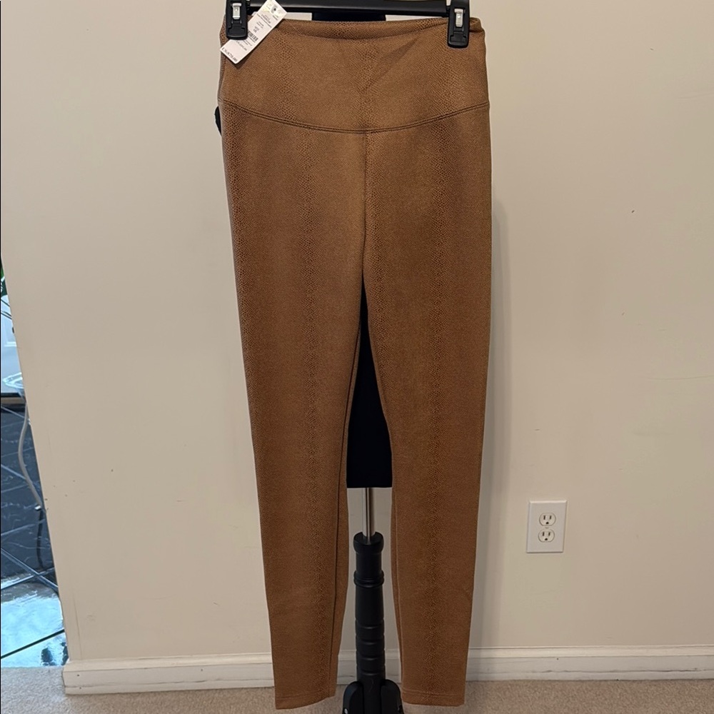 Brown High-Waisted Runway Leggings